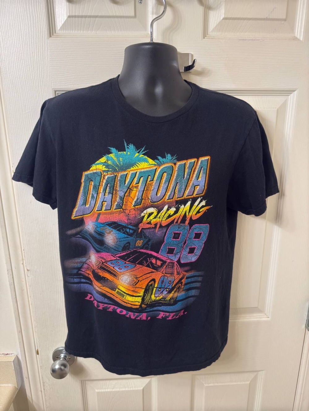 Thrift Shop Exchange Daytona NASCAR Auto Racing Black Shirt Size M
